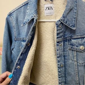 Like new- Zara Denim Jacket with Sherpa lining | Women’s L